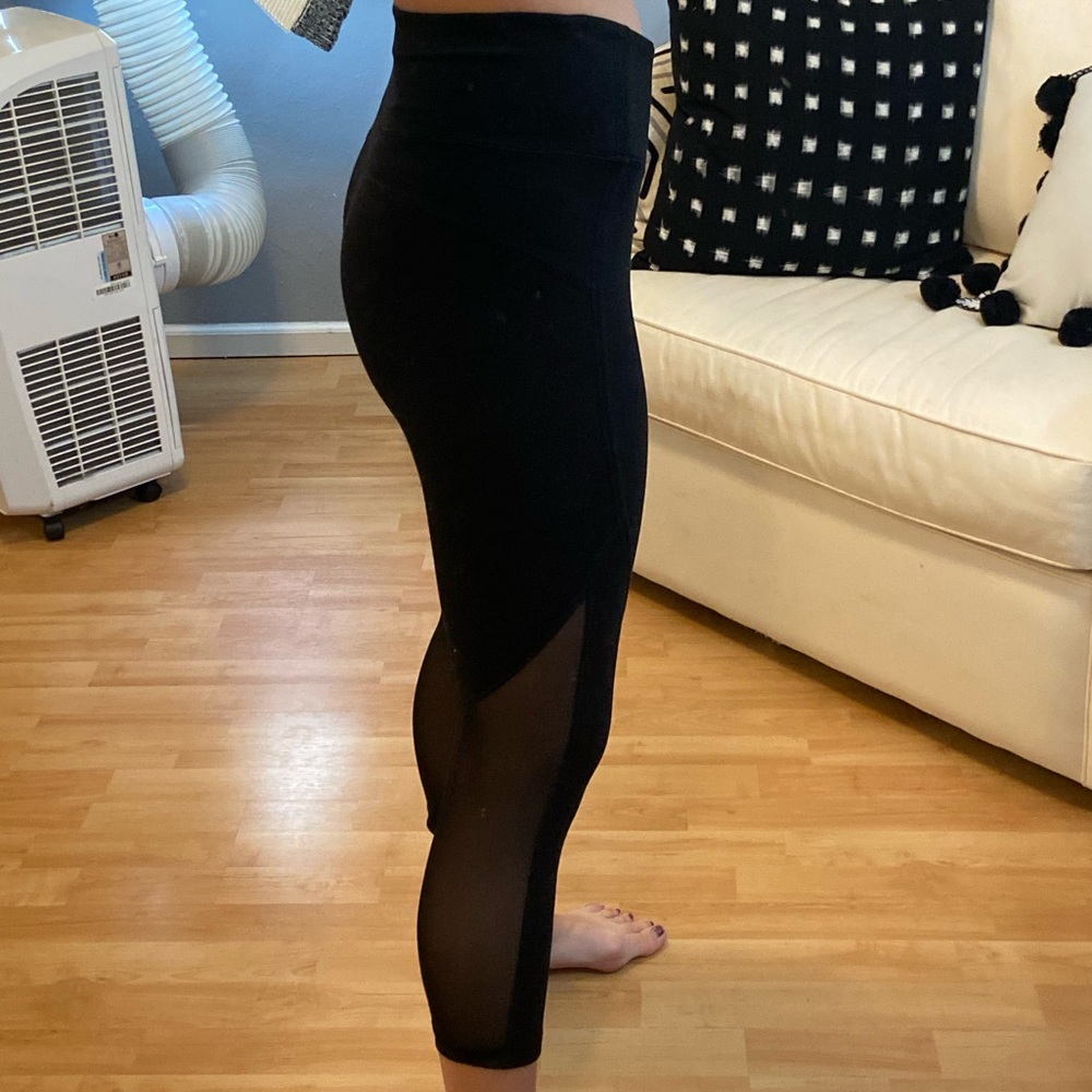 Mesh insert leggings